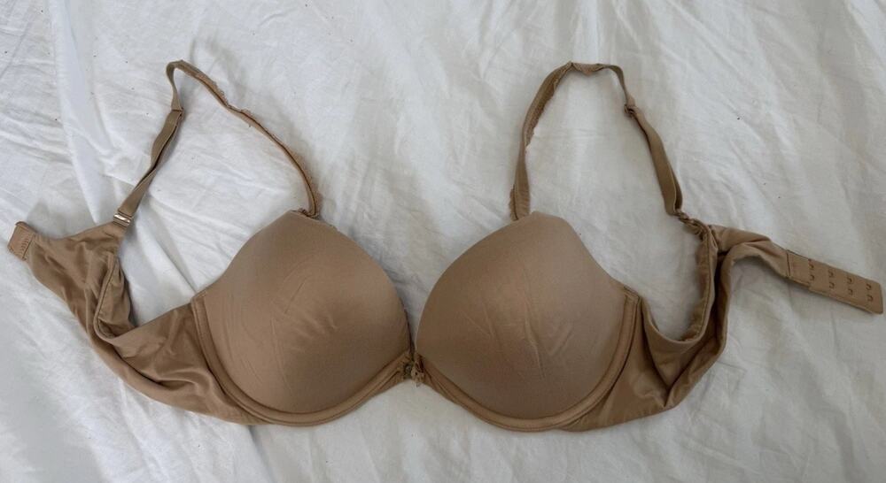 Victoria's Secret Body by Victoria Push-Up Underwire Bra Beige 36B